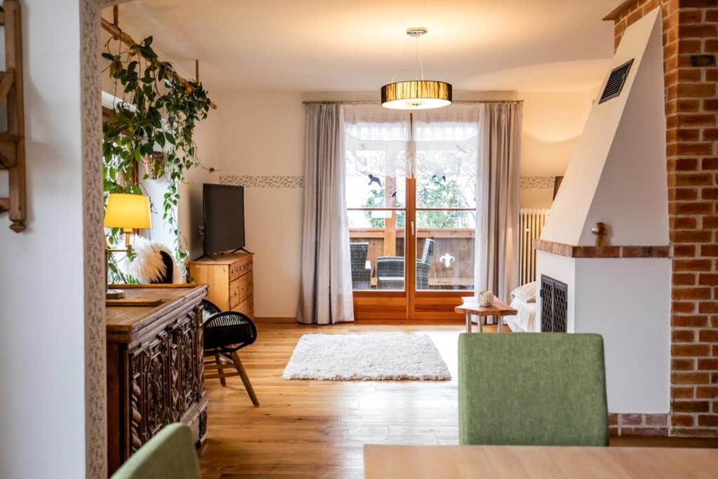 Haus Weidmannsheil - Wohnen Im Romantischen Forsthaus Werfen Eksteriør billede